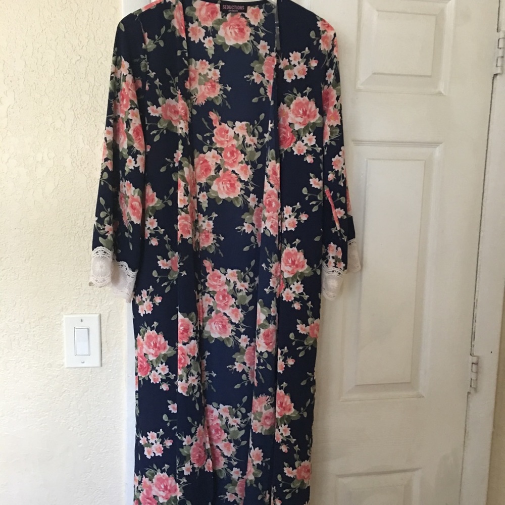 Cardigan - Picture 4 of 8
